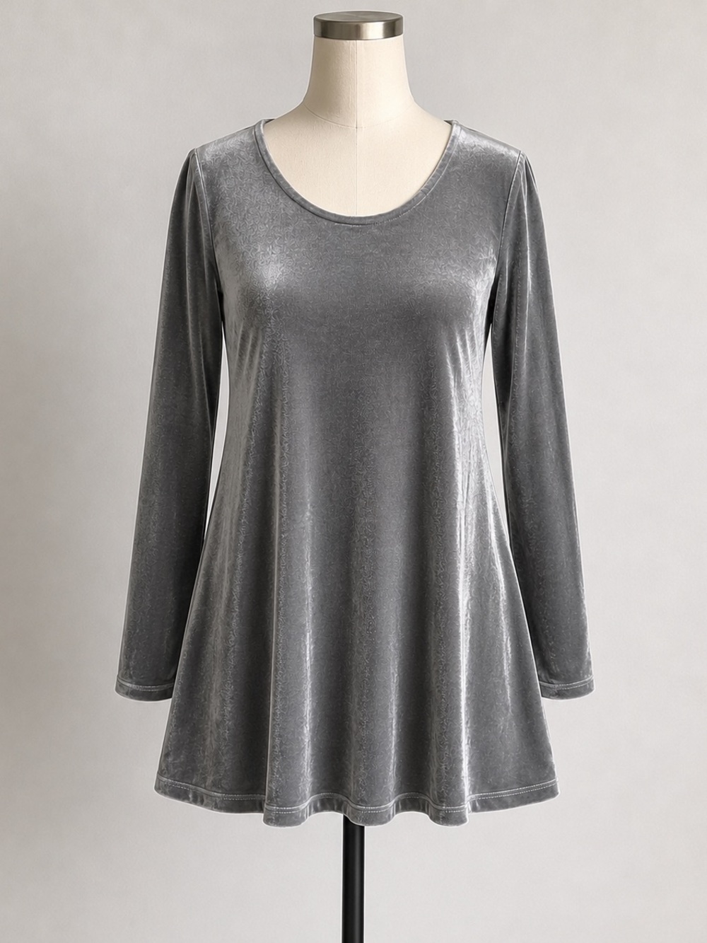 Women's Velvet Long-Sleeve Swing Dress - Gray/Silver